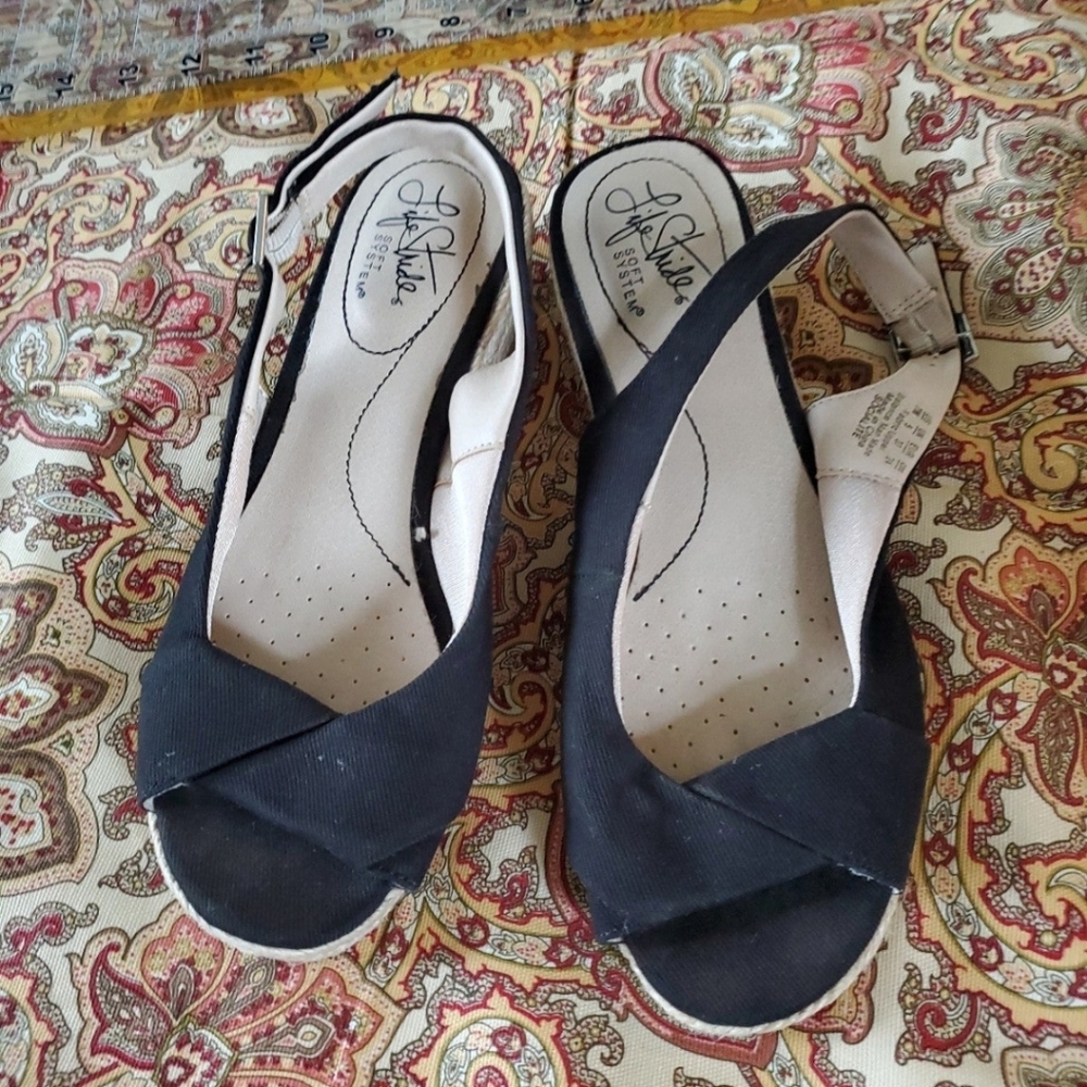 Life stride Sandals - Picture 2 of 6